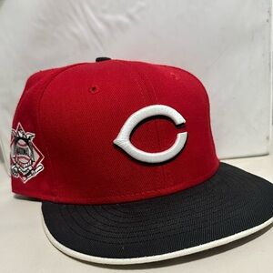 Cincinnati Reds SnapBack Hat